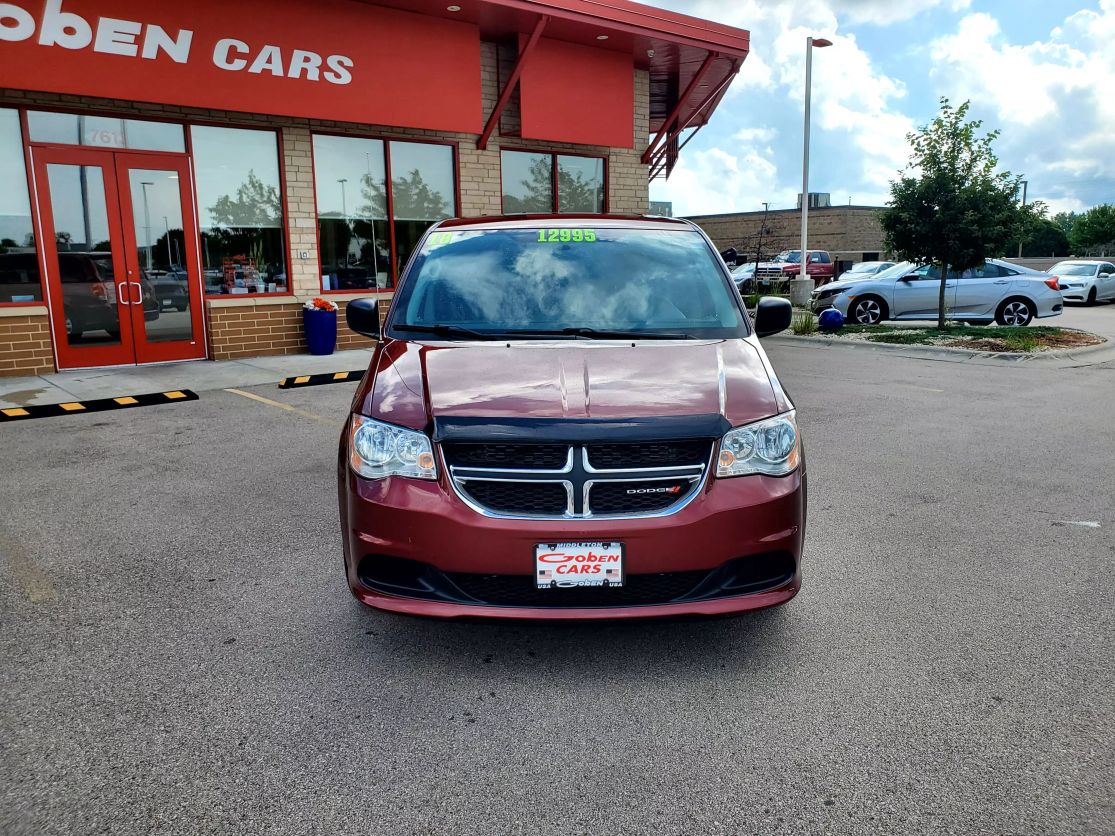 Used 2018 Dodge Grand Caravan SE with VIN 2C4RDGBG5JR137991 for sale in Middleton, WI