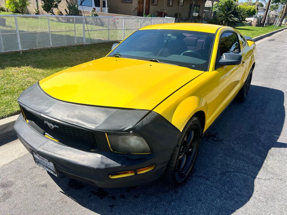 2006 Ford Mustang Standard