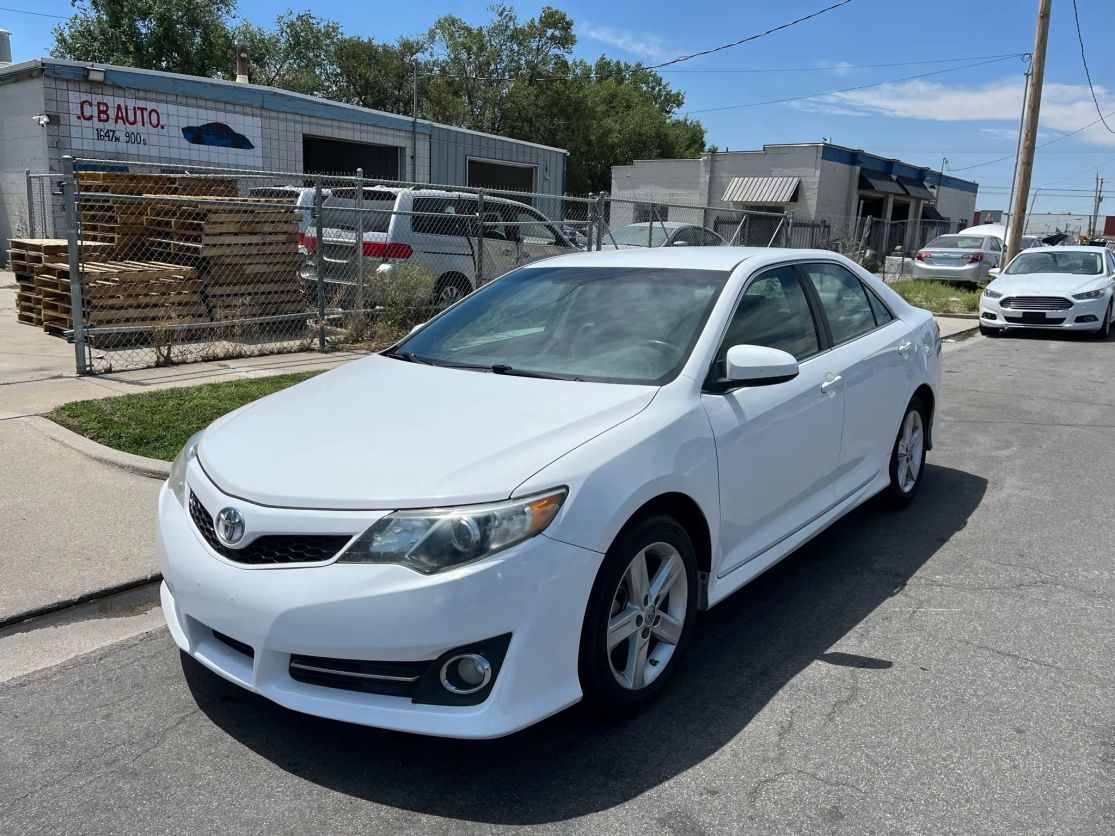 2014 Toyota Camry SE