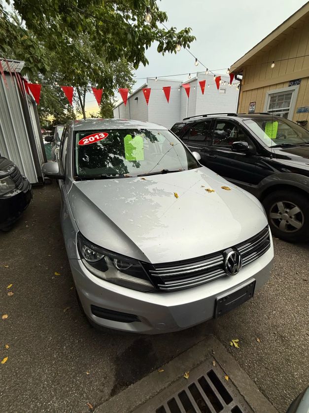 2012 Volkswagen Tiguan LE