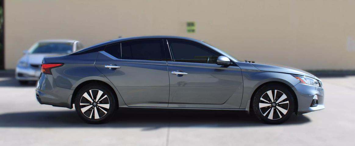 2020 Nissan Altima SL photo 8