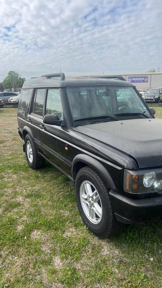 2004 Land Rover Discovery SE photo 3