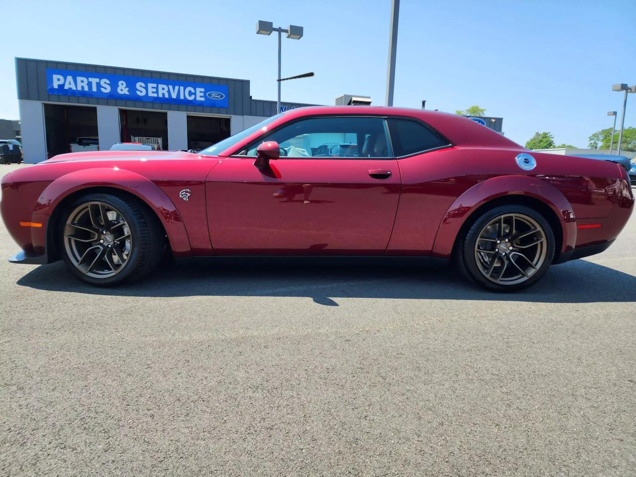 2023 Dodge Challenger SRT photo 7