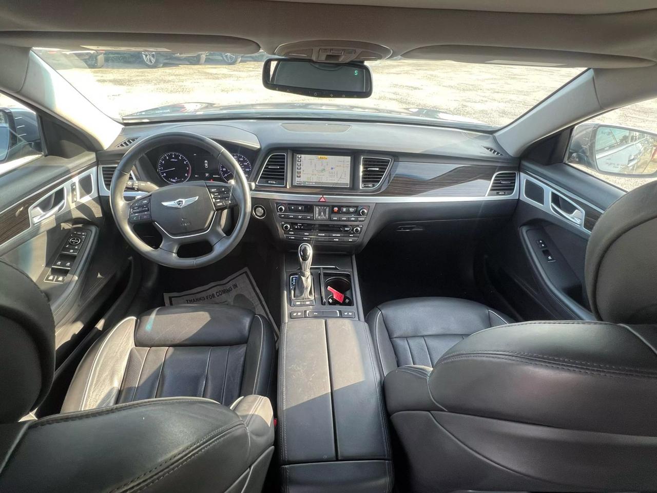 2015 Hyundai Genesis Base photo 23