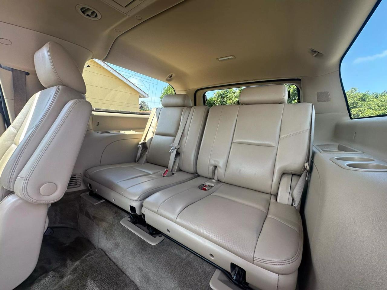 2013 Cadillac Escalade ESV Premium photo 11