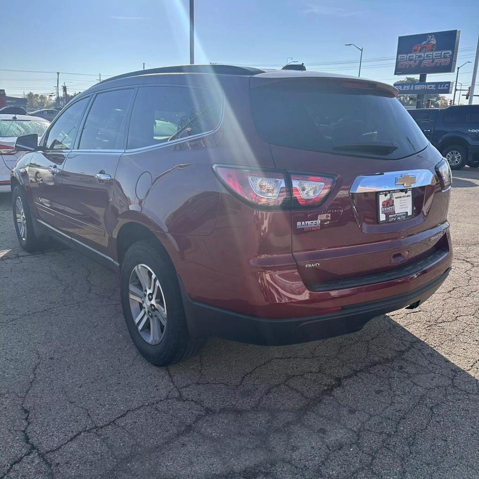 2016 Chevrolet Traverse 1LT photo 3