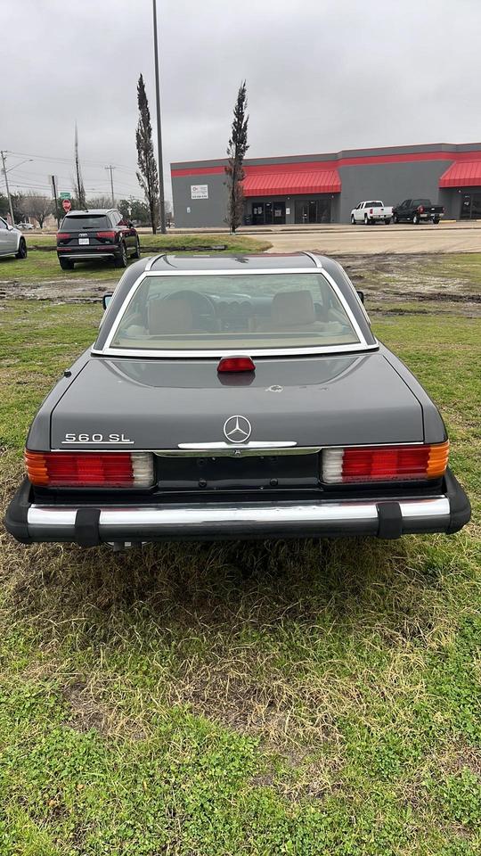 1986 Mercedes-Benz 560 null photo 3