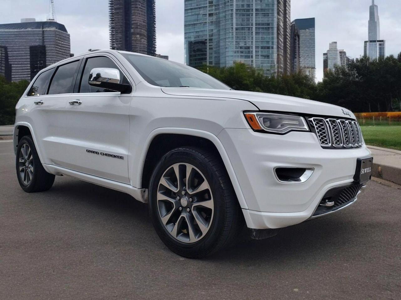 2017 Jeep Grand Cherokee Overland photo 17