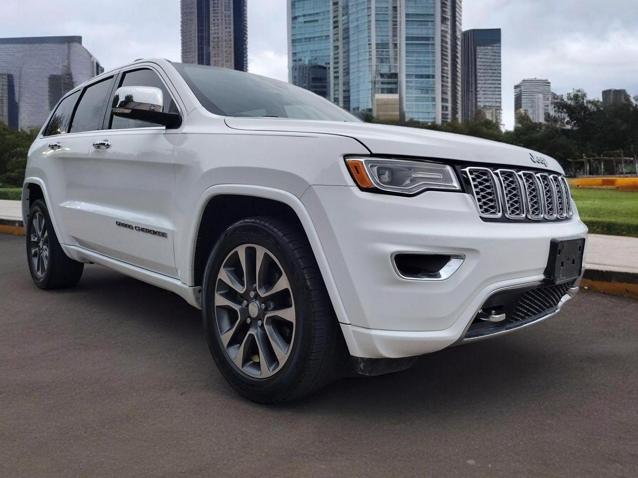 2017 Jeep Grand Cherokee Overland photo 5