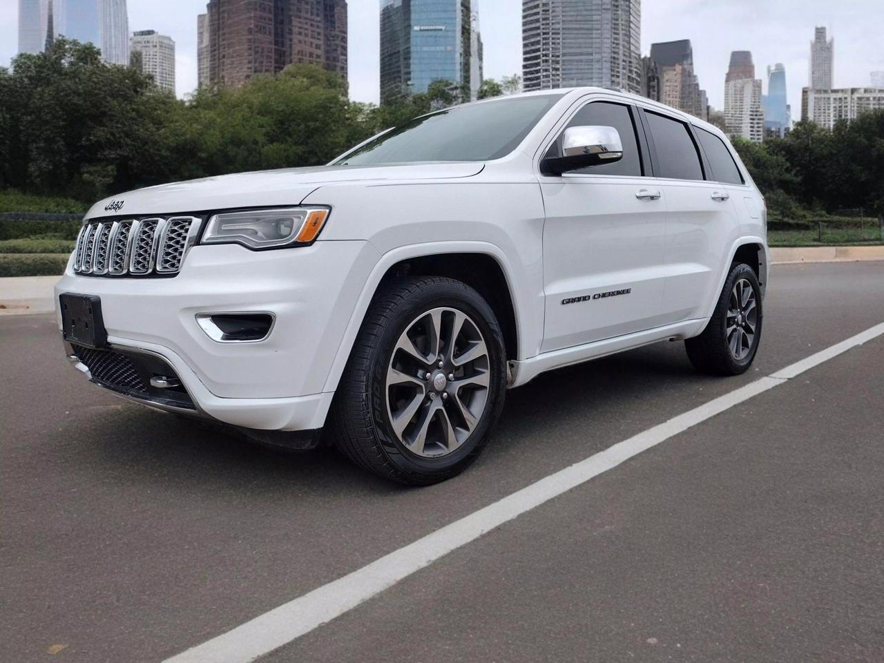 2017 Jeep Grand Cherokee Overland photo 9