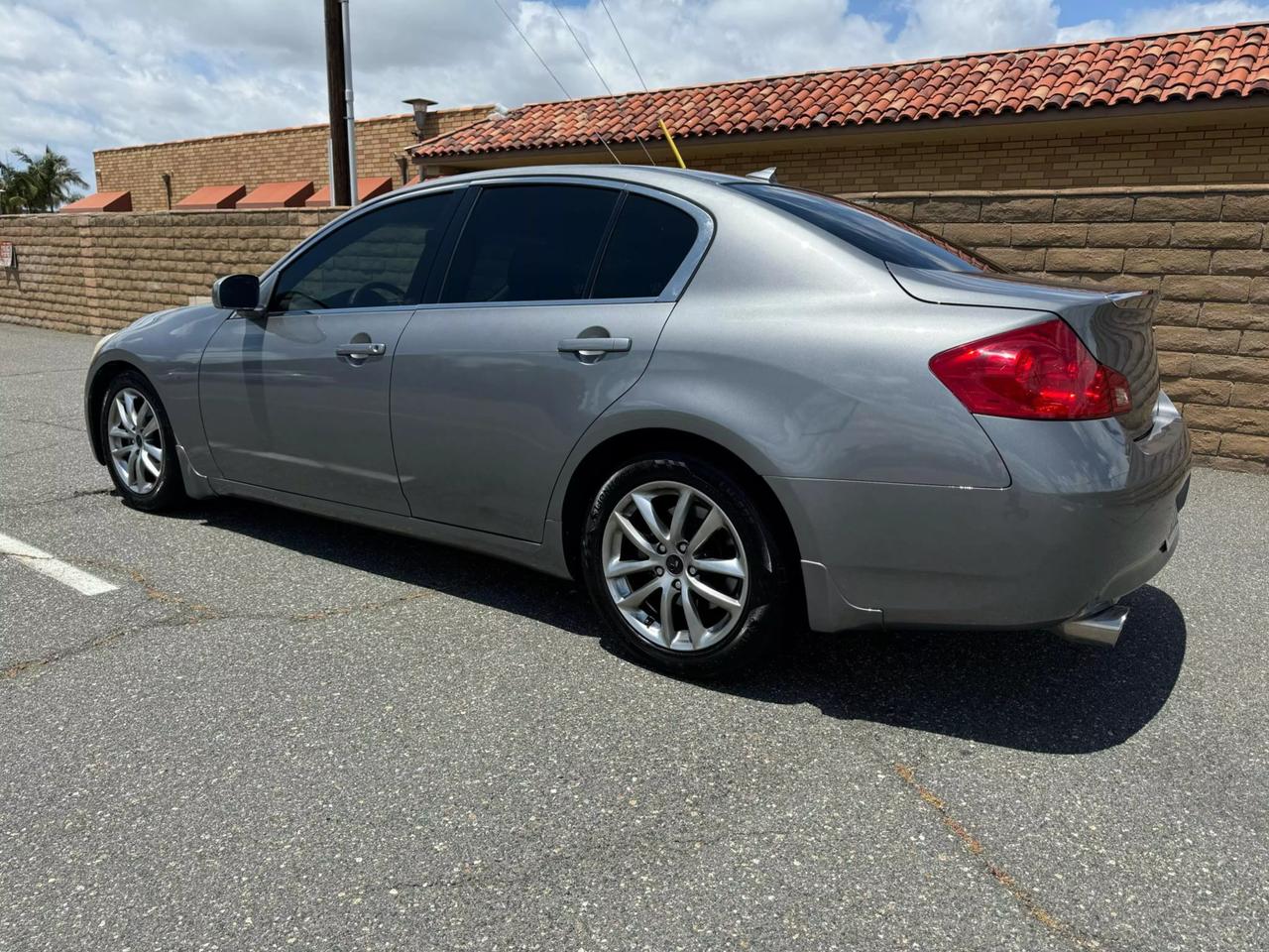 2008 INFINITI G 35 Journey photo 7