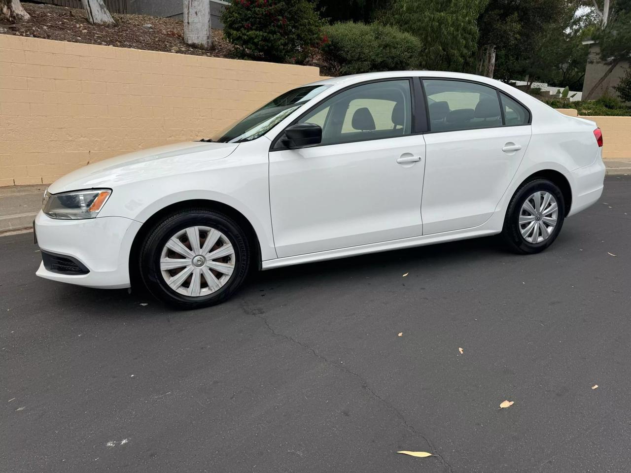 2011 Volkswagen Jetta S photo 3