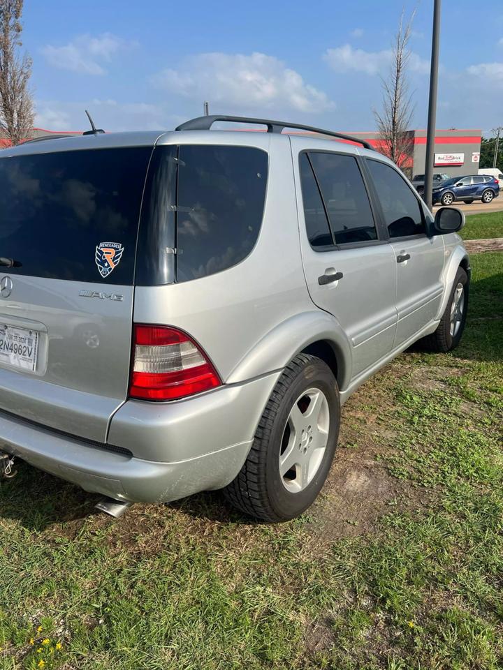 2001 Mercedes-Benz M-Class ML55 AMG photo 4