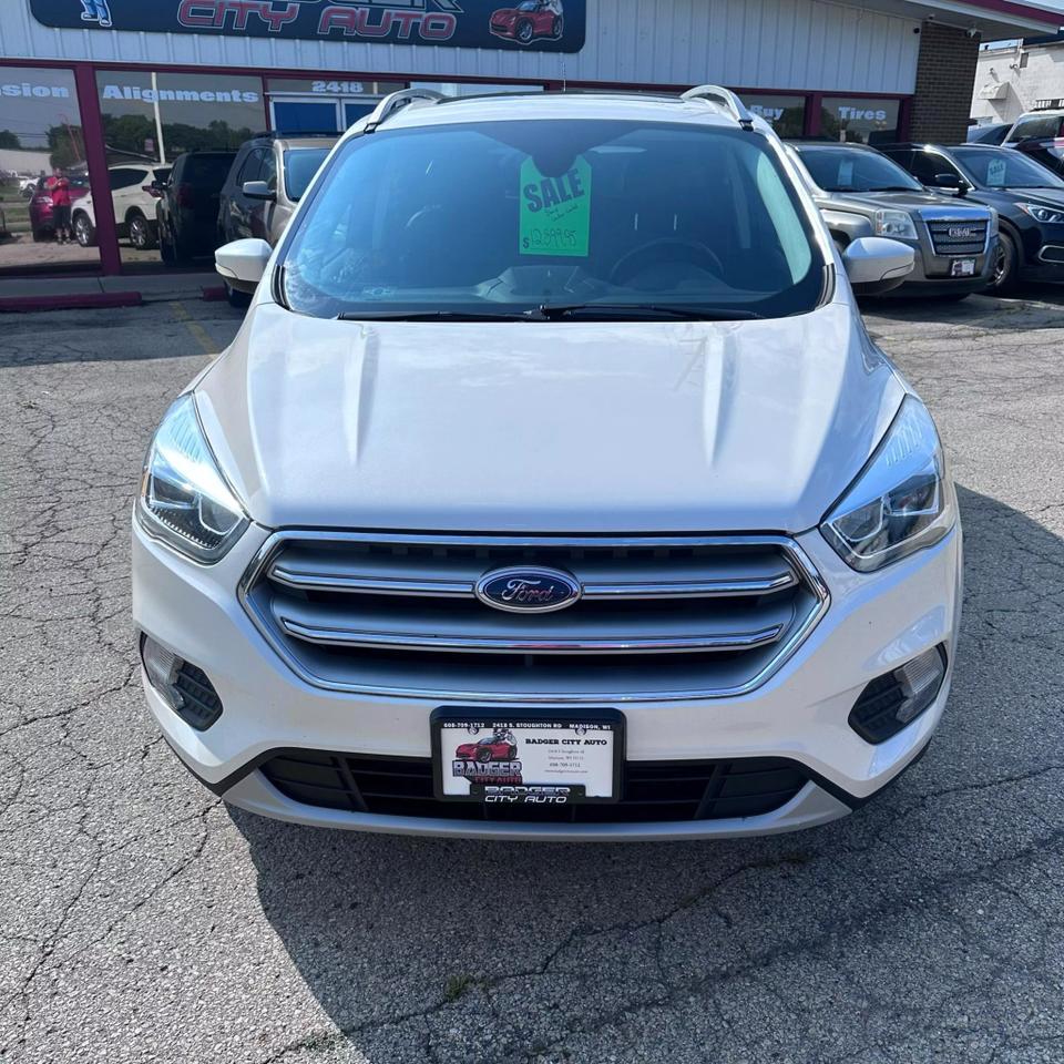 2017 Ford Escape Titanium photo 2