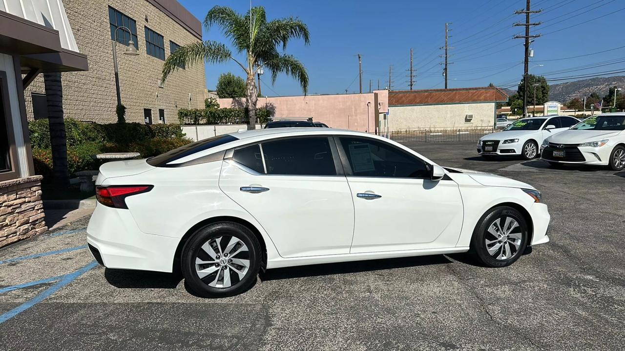 2020 Nissan Altima S photo 13