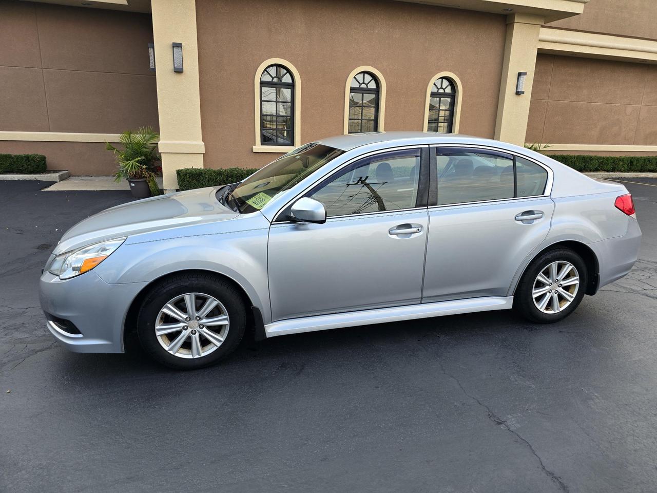 2012 Subaru Legacy I Premium photo 17