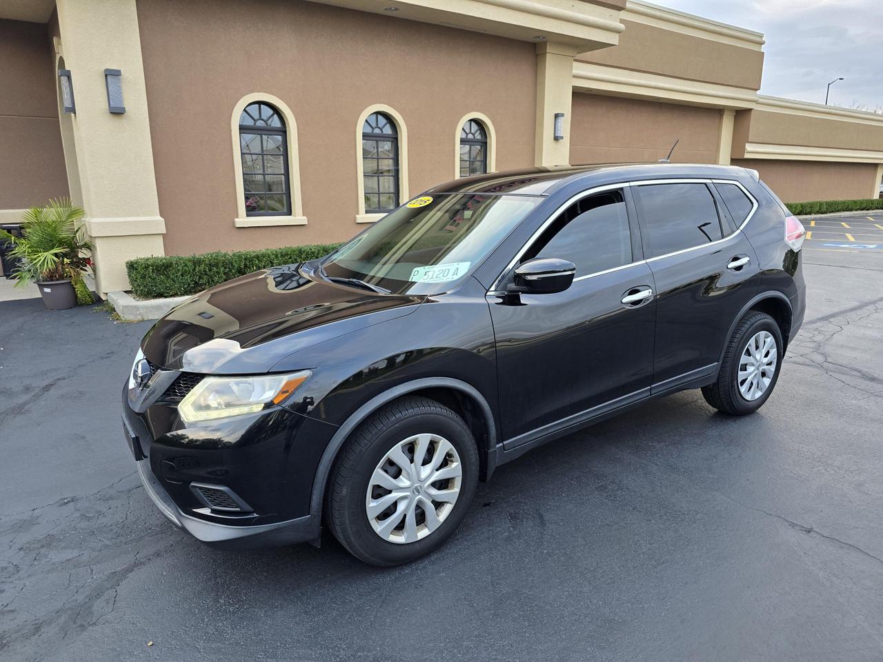 2015 Nissan Rogue S photo 9