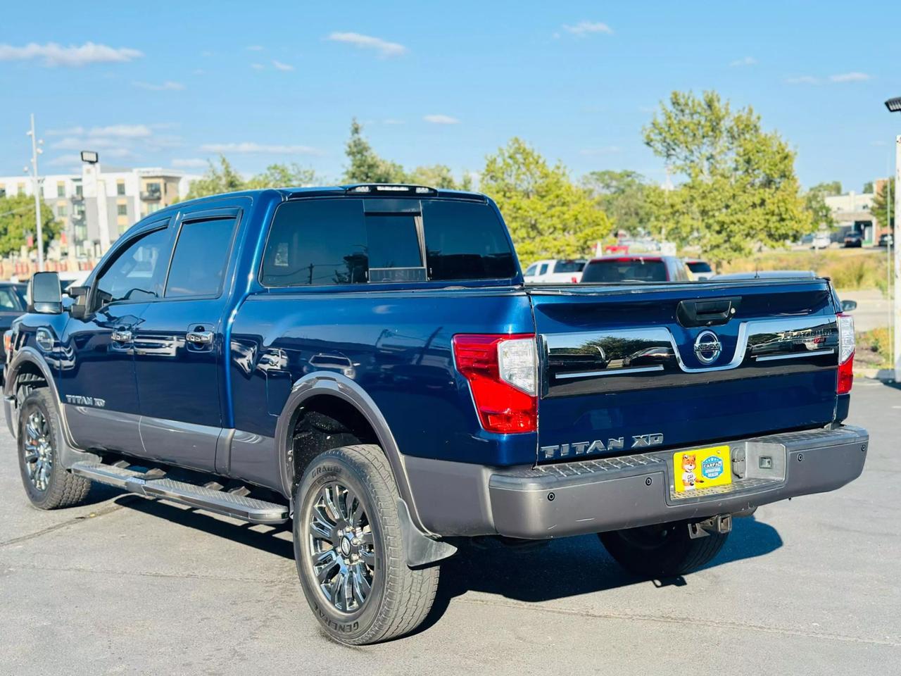 2016 Nissan Titan XD Platinum Reserve photo 9