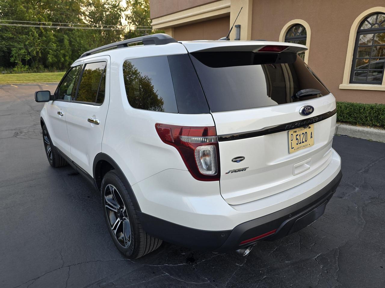 2014 Ford Explorer Sport photo 29