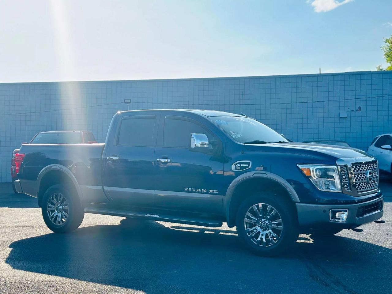 2016 Nissan Titan XD Platinum Reserve photo 19