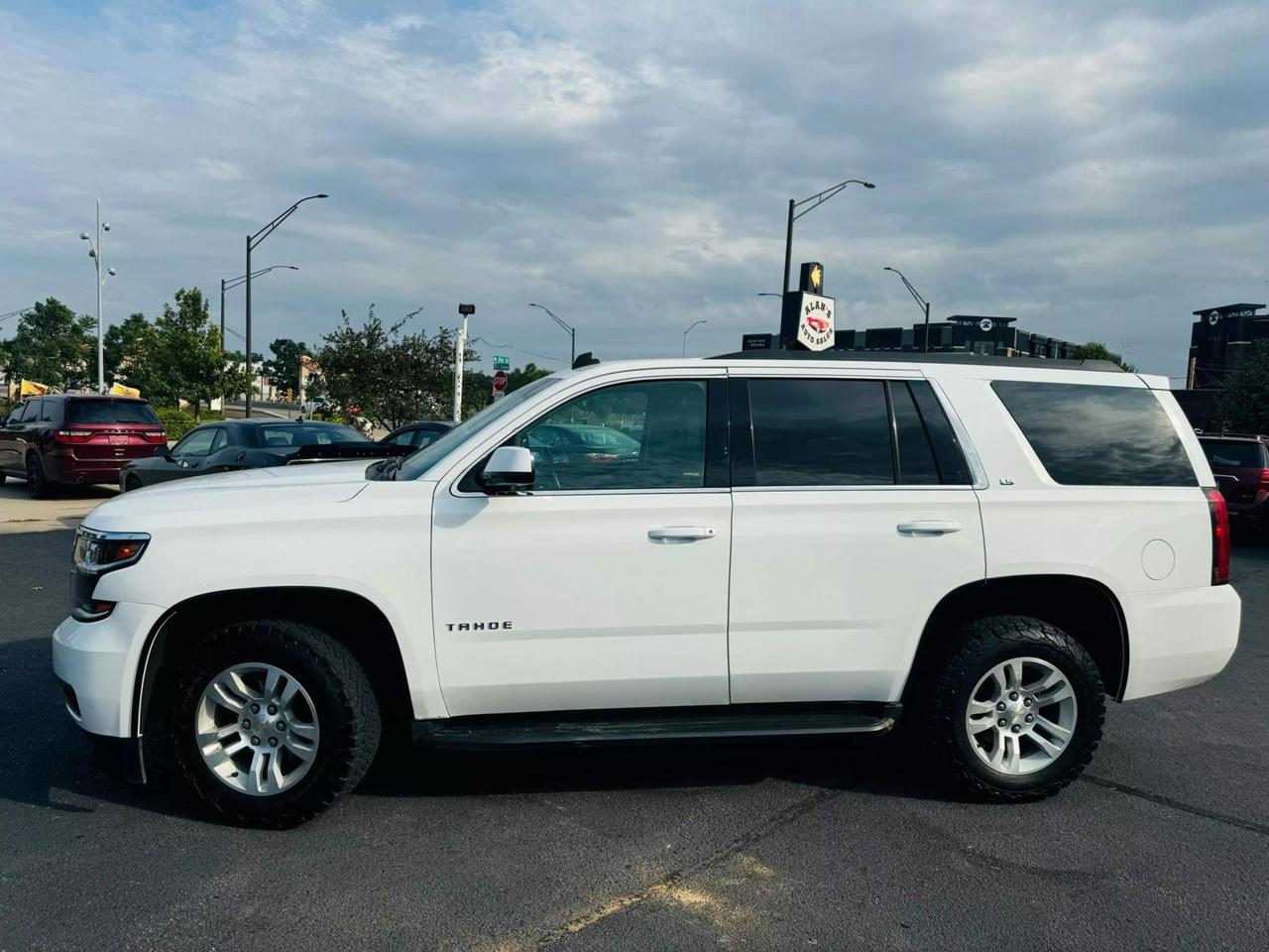 2015 Chevrolet Tahoe LS photo 37