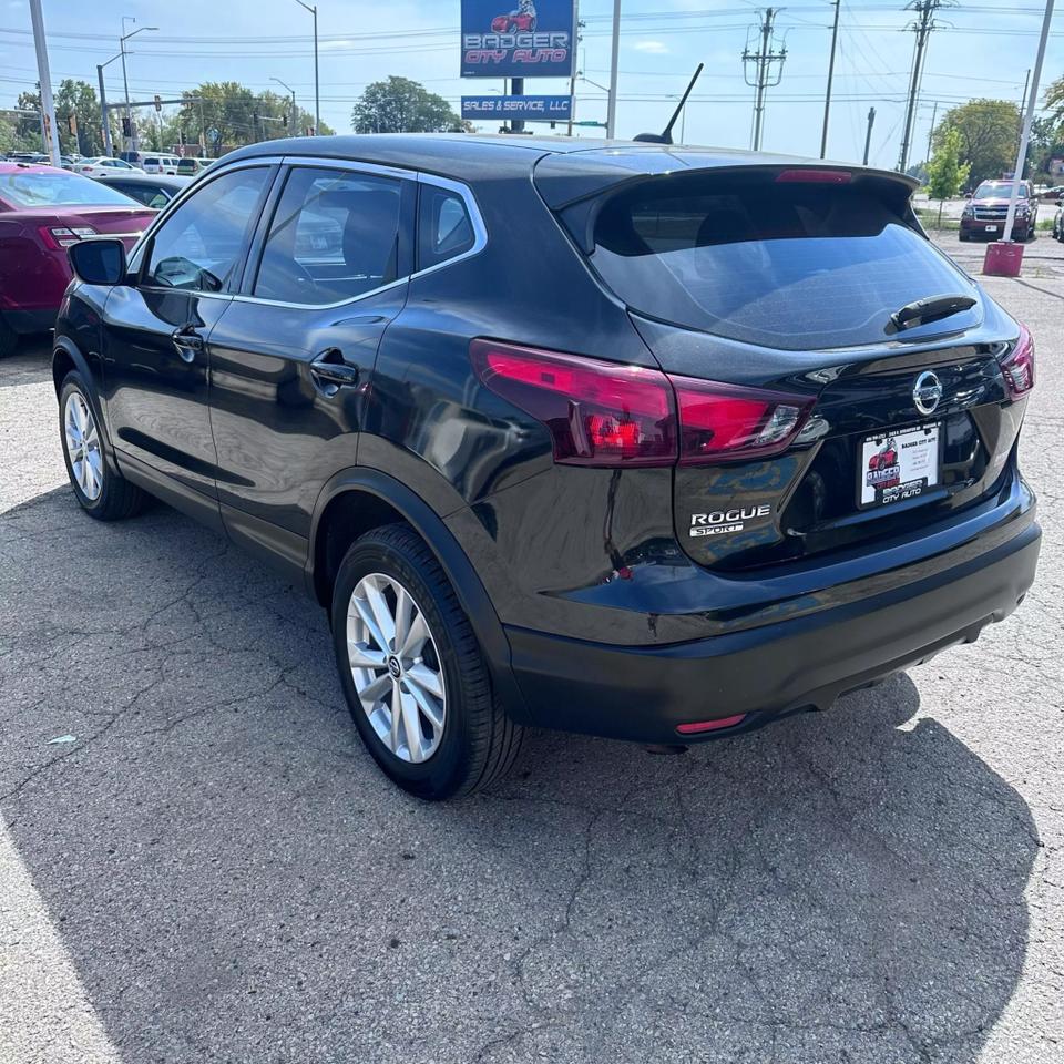 2019 Nissan Rogue Sport S photo 6