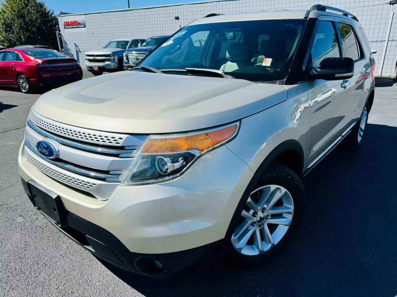 2011 Ford Explorer XLT photo 11