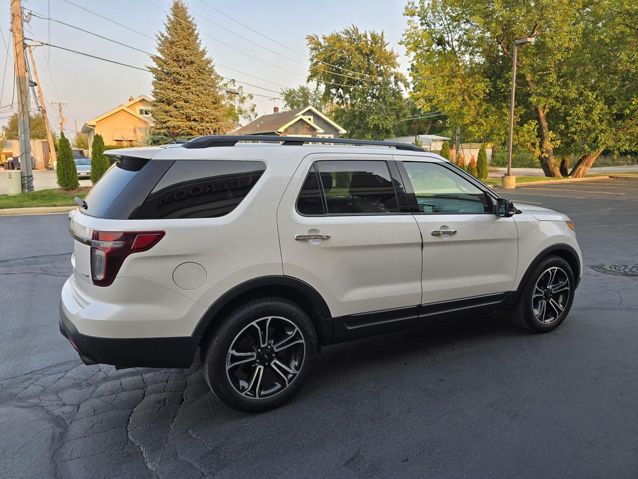 2014 Ford Explorer Sport photo 31