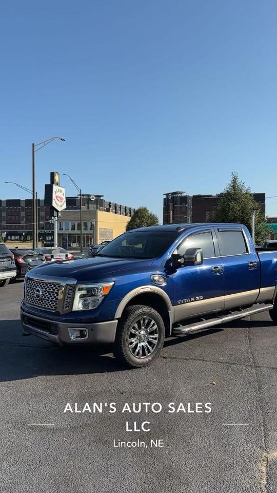 2016 Nissan Titan XD Platinum Reserve photo 45