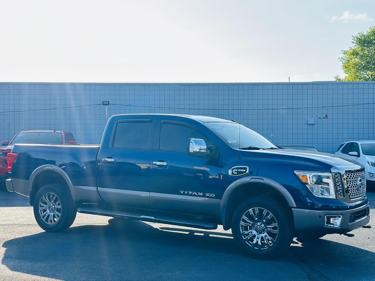 2016 Nissan Titan XD Platinum Reserve photo 41