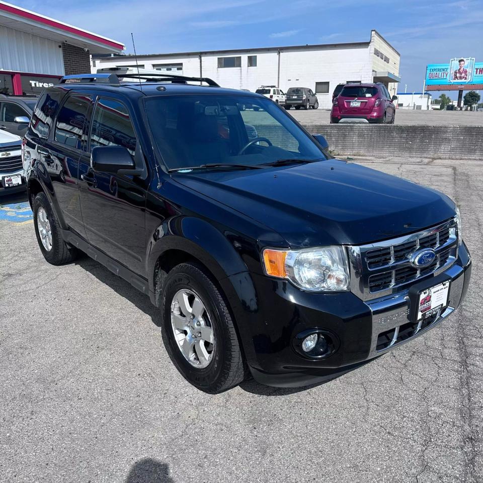 2010 Ford Escape Limited photo 3