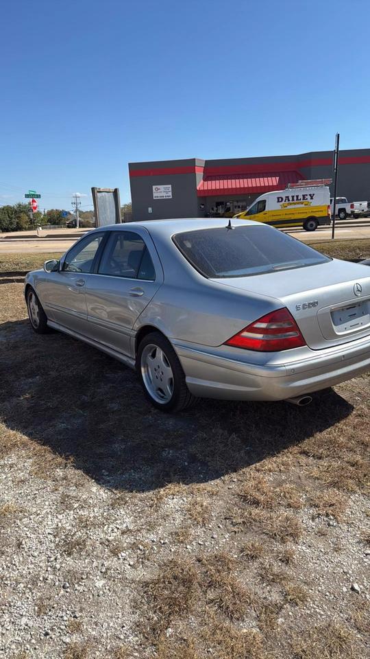 2002 Mercedes-Benz S-Class S600 photo 2