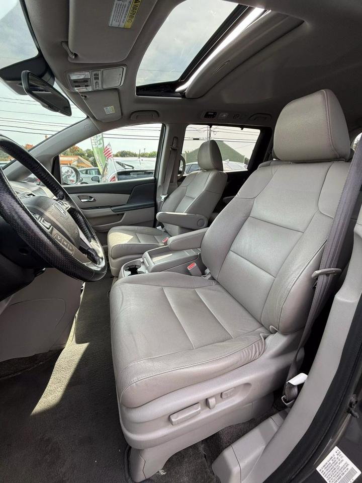 2016 Honda Odyssey EX-L photo 41