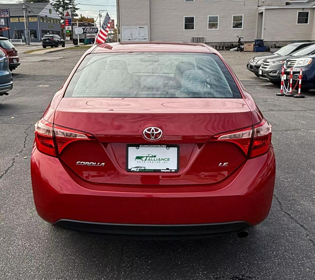 2017 Toyota Corolla LE photo 7