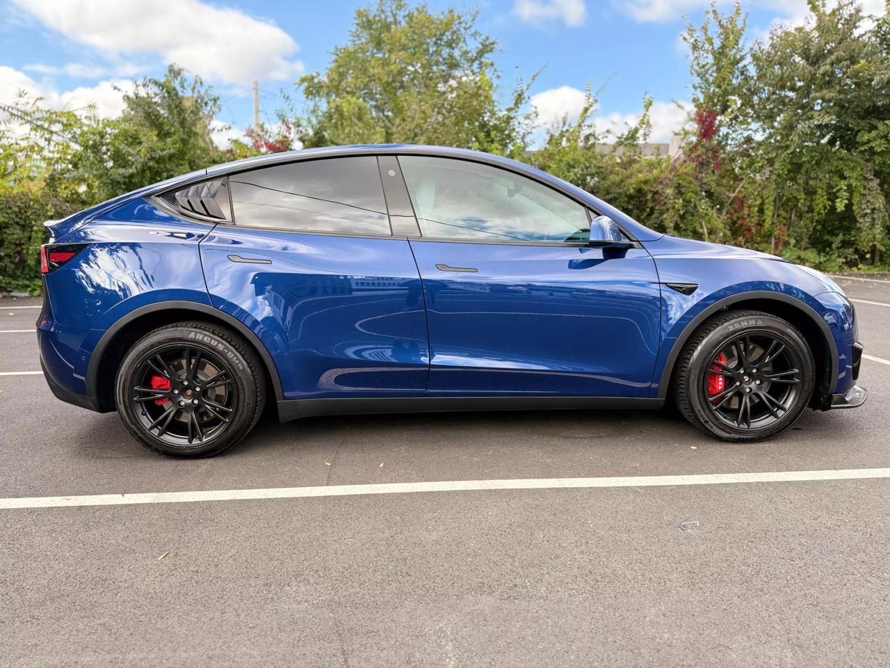 2021 Tesla Model Y Long Range photo 7