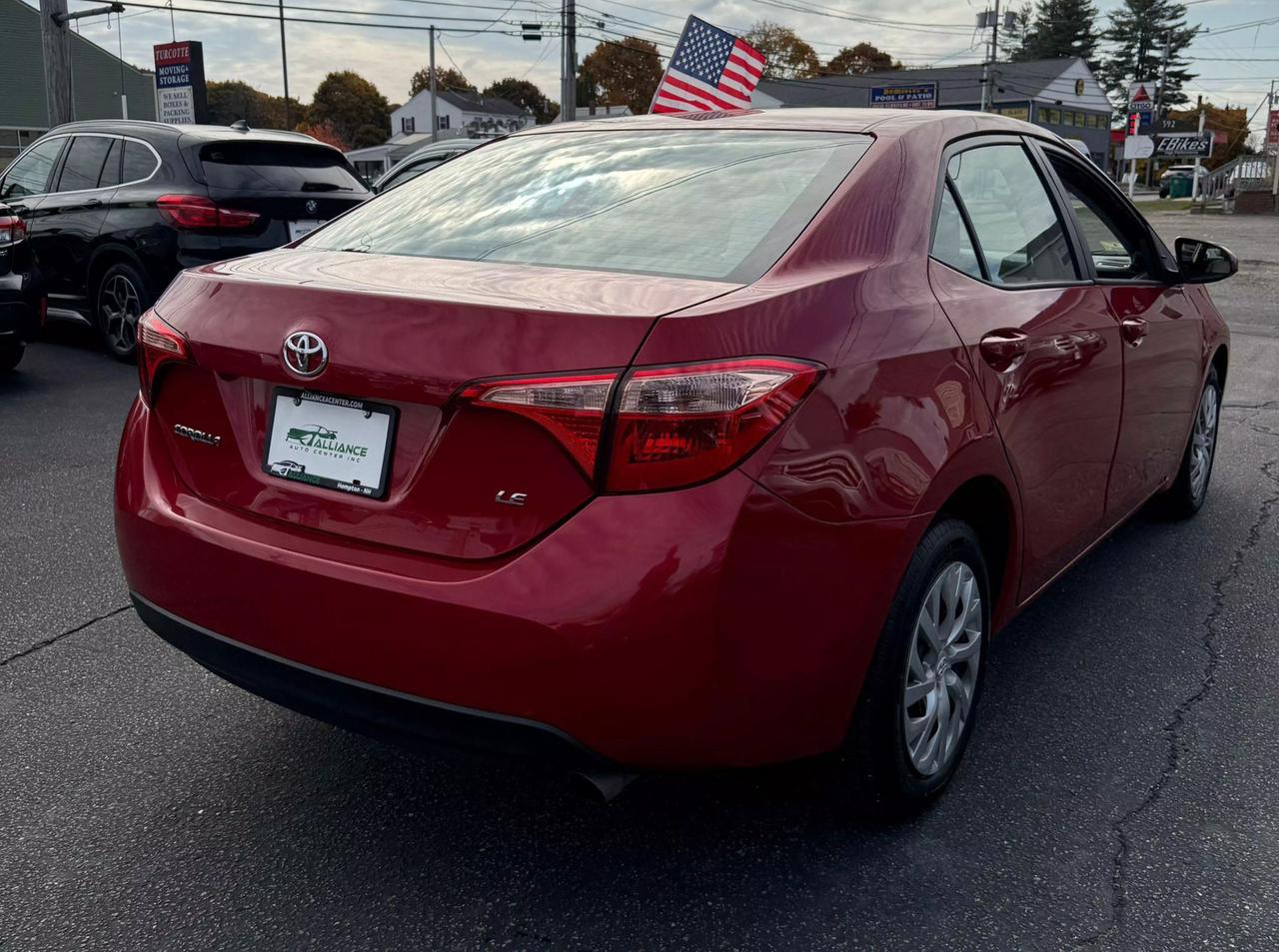 2017 Toyota Corolla LE photo 11