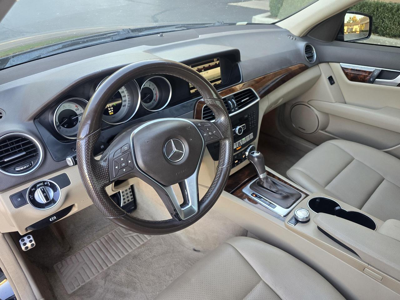 2013 Mercedes-Benz C-Class C300 Sport photo 45