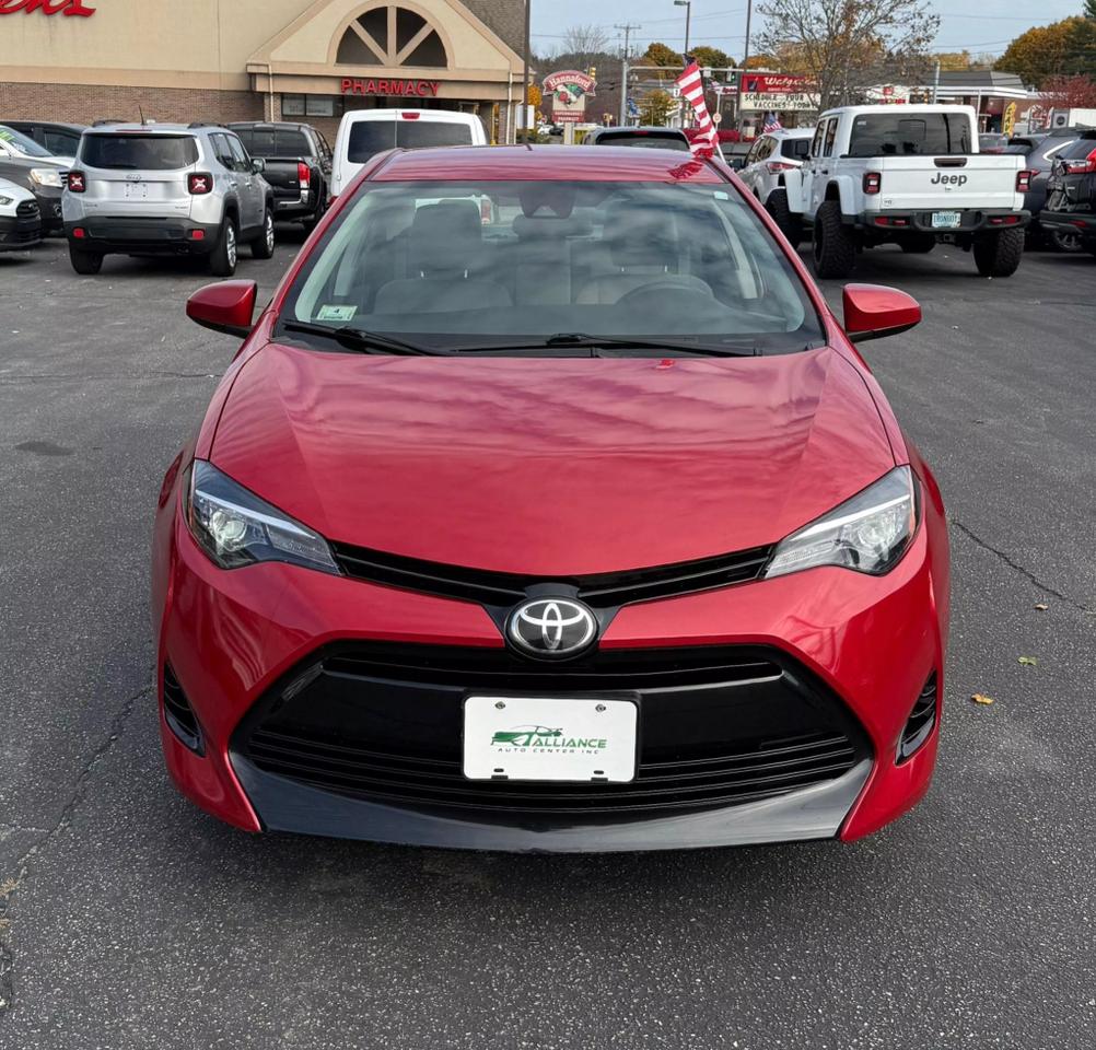 2017 Toyota Corolla LE photo 9