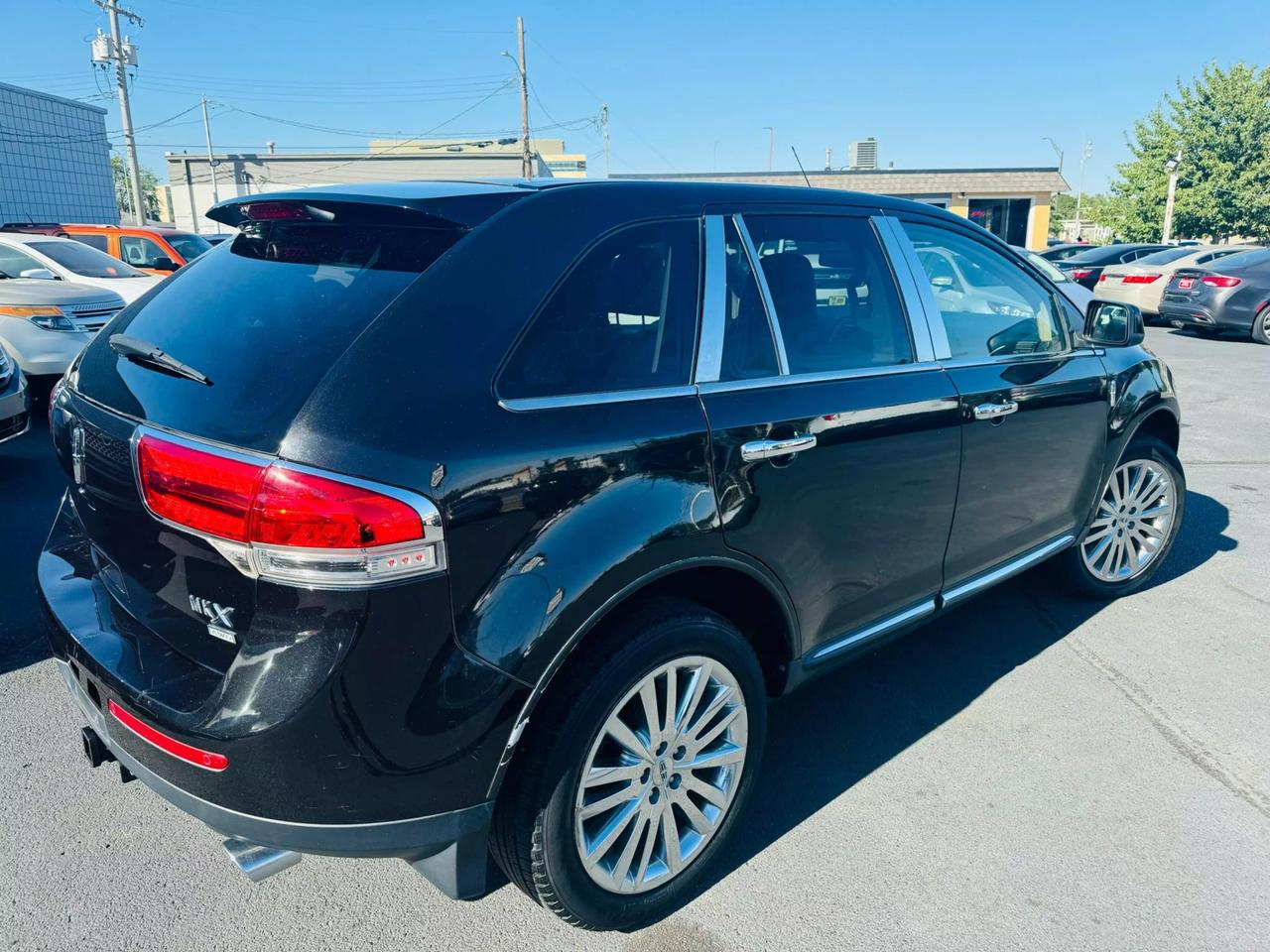 2011 Lincoln MKX Base photo 25