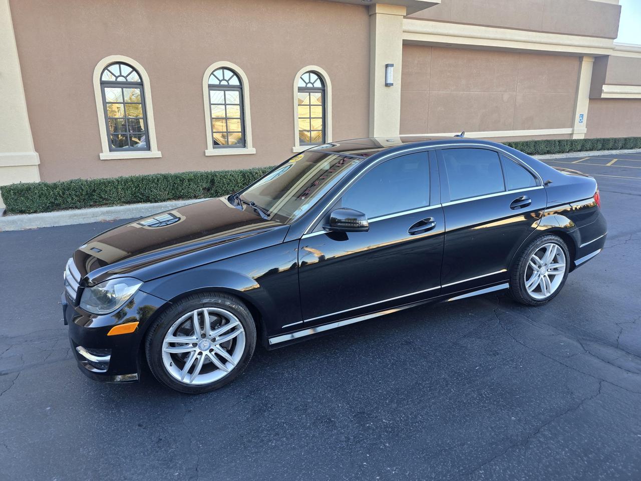 2013 Mercedes-Benz C-Class C300 Sport photo 15