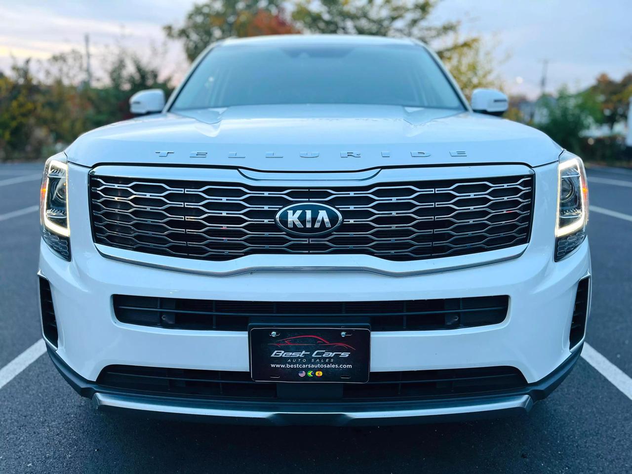 2020 Kia Telluride S photo 2