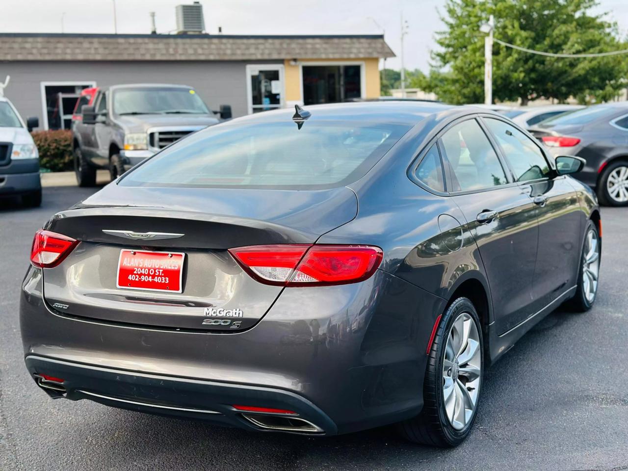 2015 Chrysler 200 S photo 11