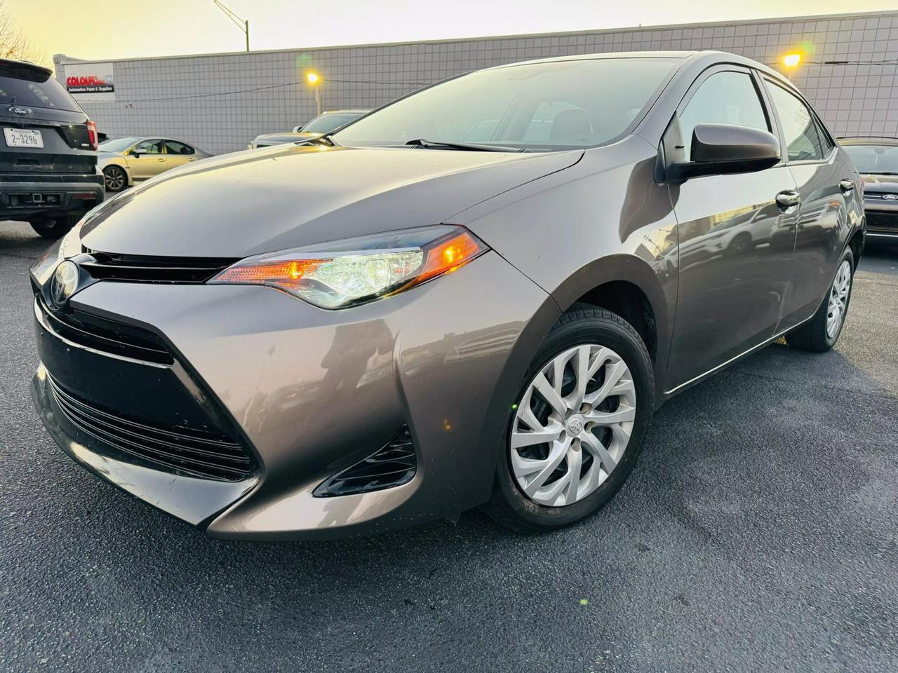 2017 Toyota Corolla LE photo 9