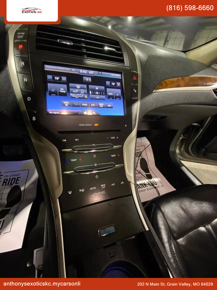 2016 Lincoln MKZ Base photo 6