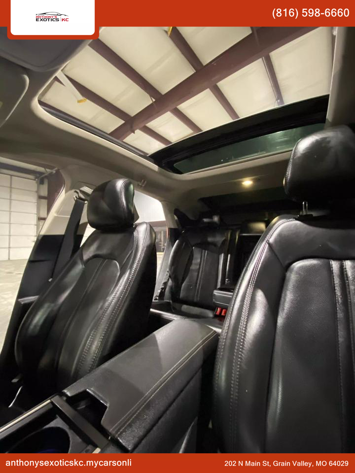 2016 Lincoln MKZ Base photo 10