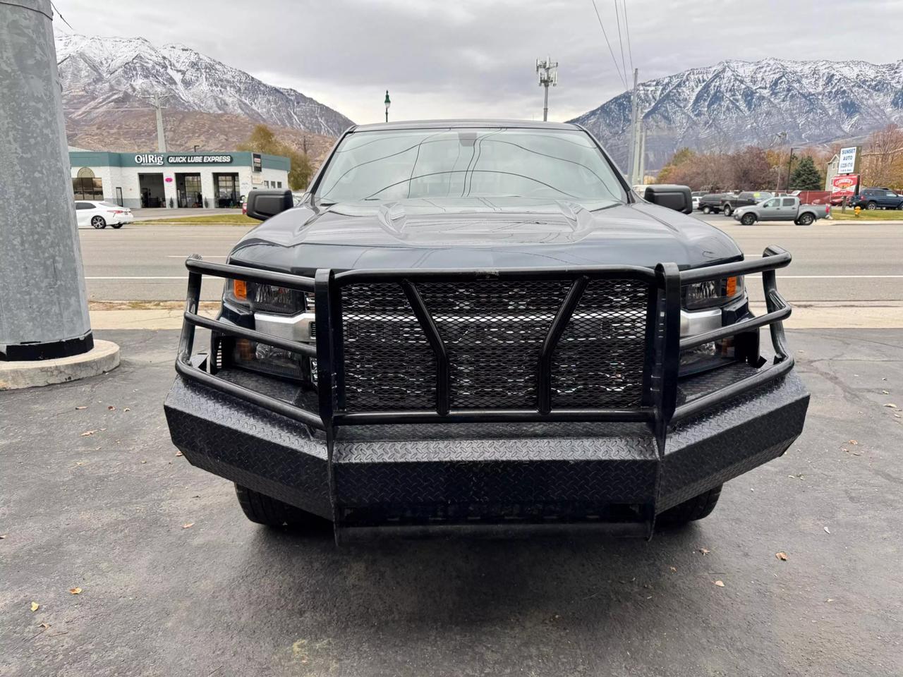 2020 Chevrolet Silverado 1500 Custom photo 3