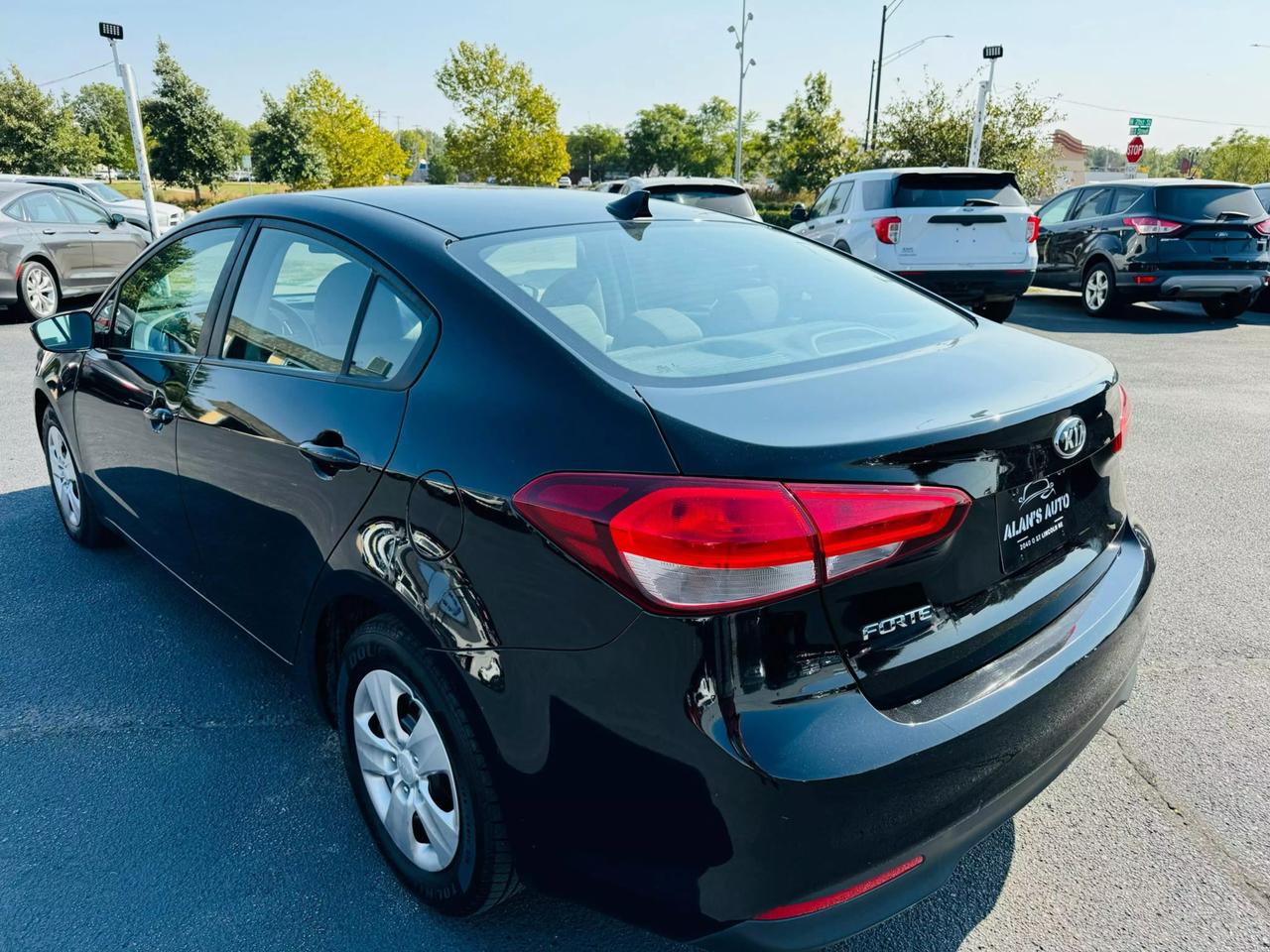 2017 Kia Forte LX photo 7