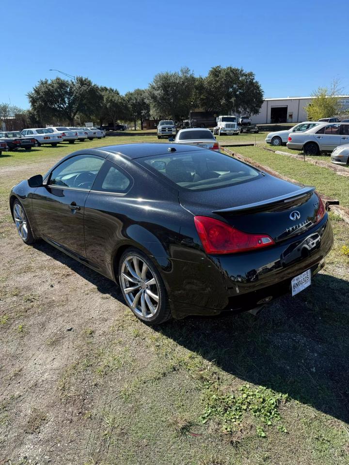 2008 INFINITI G 37 Journey photo 2