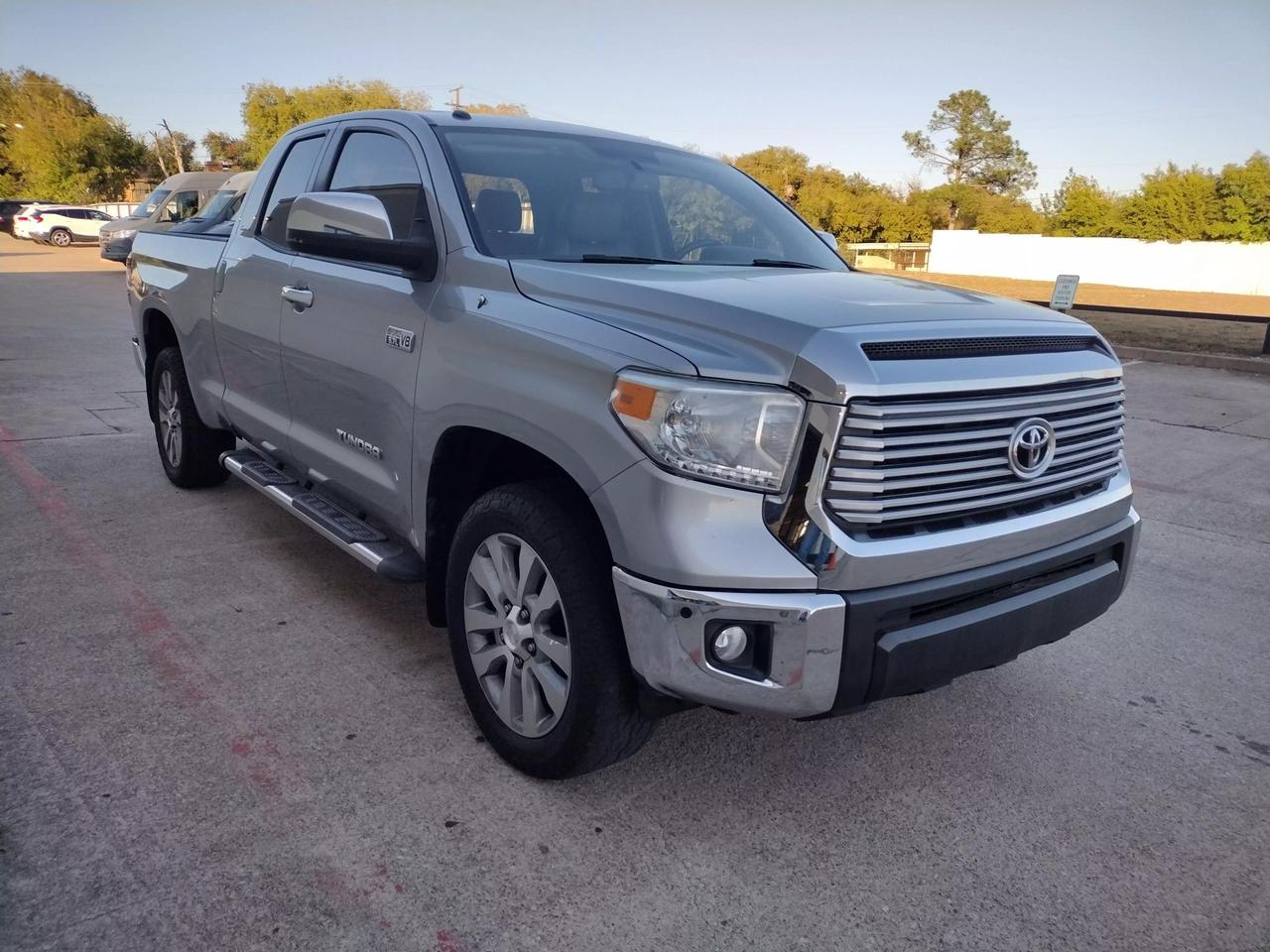 2014 Toyota Tundra Limited photo 11