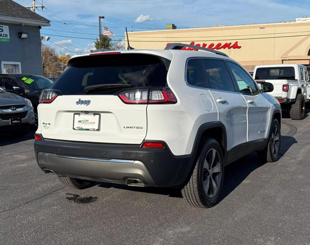 2020 Jeep Cherokee Limited photo 11